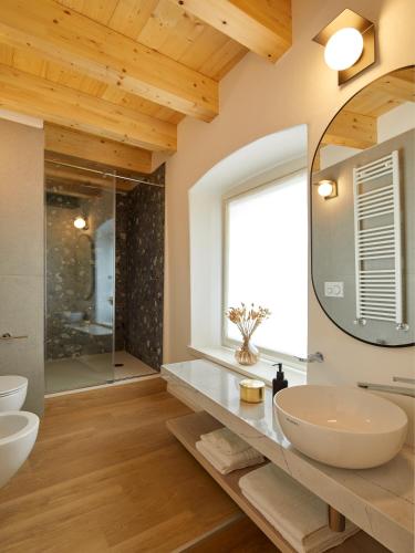 Ένα μπάνιο στο Relais Sant'Anna