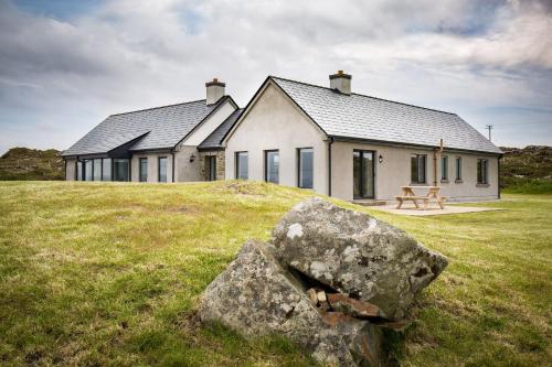 Gallery image of Wave Bay Cottage in Ballyconneely