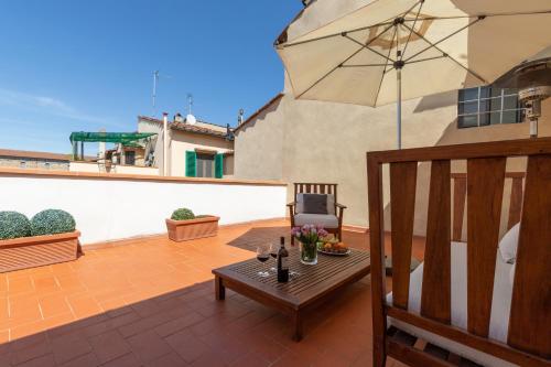 Damasco penthouse with terrace near the Duomo