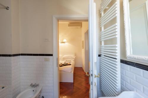 Damasco penthouse with terrace near the Duomo