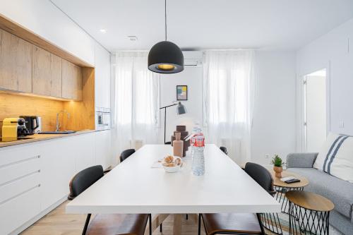 Vallecano Apartments by Olala Homes photo 31