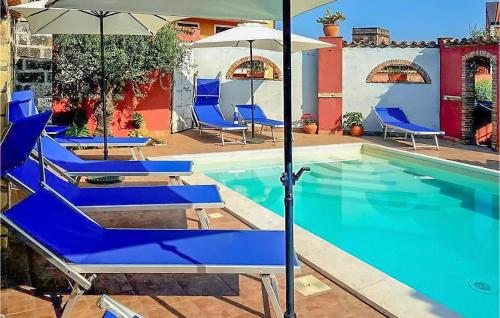 Beautiful Home In Santa Venerina With Outdoor Swimming Pool, Wifi And 6 Bedrooms