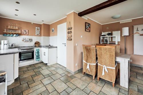 Una cocina o cocineta en Elbterrasse Wörlitz