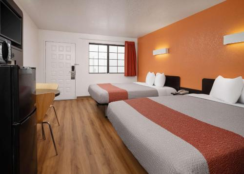 Säng eller sängar i ett rum på Motel 6-San Luis Obispo, CA - South