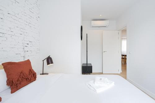 Vallecano Apartments by Olala Homes photo 48