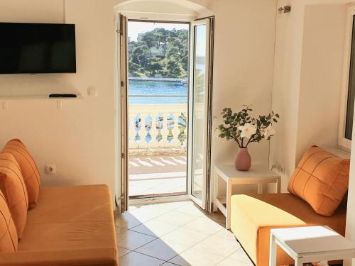 Holiday Home Meditation