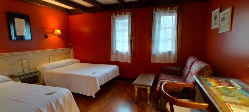Кровать или кровати в номере Hotel Villa de Torla
