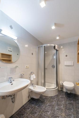 Ванная комната в Residence Edelweiss
