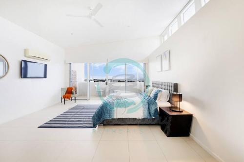 Katil atau katil-katil dalam bilik di ZEN LUXURY: 2-Story 4-BR Penthouse in Darwin City with Mindal Markets & Harbour Views