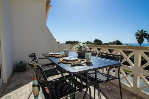 Aveiros Beach Apartment Ocean View - By Dalma Portuguesa