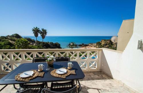 Aveiros Beach Apartment Ocean View - By Dalma Portuguesa