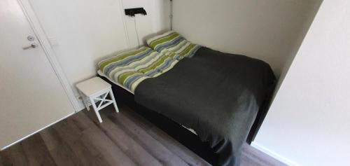 Postel nebo postele na pokoji v ubytování Hällestrand apartment 34