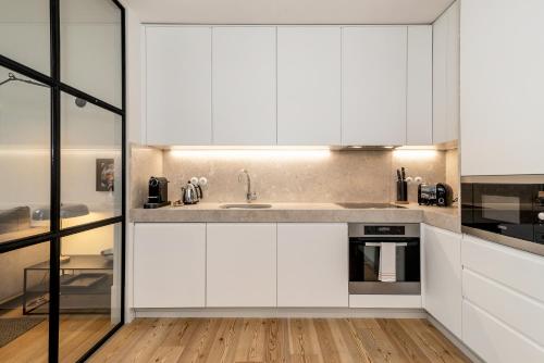 Beautiful Flat near Praça do Comércio by LovelyStay