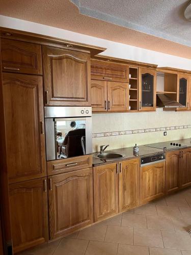 Una cocina o cocineta en Apartment Alpi