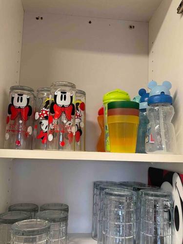 *Disney-15min away* Magical Mickey themed condo photo 20