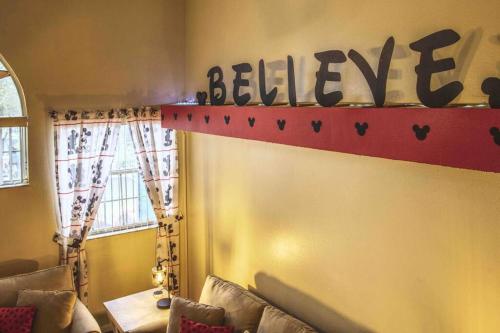 *Disney-15min away* Magical Mickey themed condo photo 32