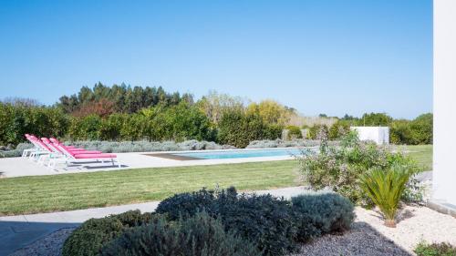 Bazén v ubytování Flamboyant Boutique B&B nebo v jeho okolí