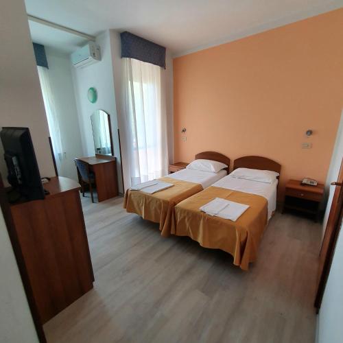 Doppelzimmer mit Einzelbetten