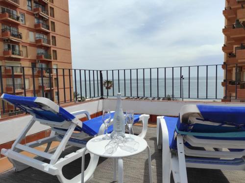 ÁTICO PRIMERA LINEA Marina Beach, Fuengirola – Precios ...