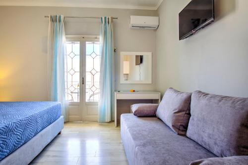 Μια τηλεόραση ή/και κέντρο ψυχαγωγίας στο Azure Mare Studios