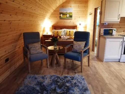 Afbeelding uit fotogalerij van Tollymore Luxury log cabins in Newry