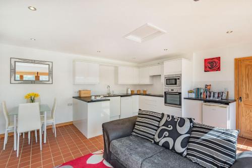 Garden Cottage – Photos 5