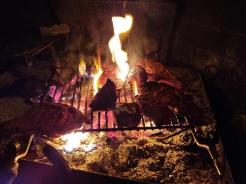 Kemudahan BBQ tersedia untuk tetamu di hotel