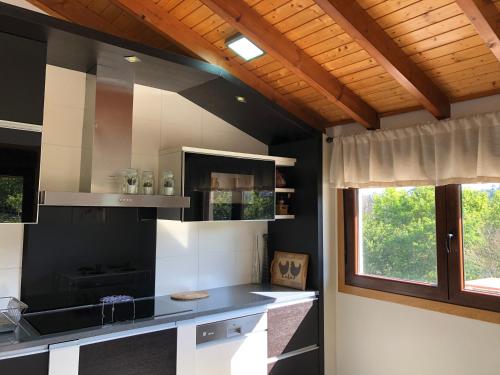 Kuchyň nebo kuchyňský kout v ubytování Pedra Moura Casa Rural