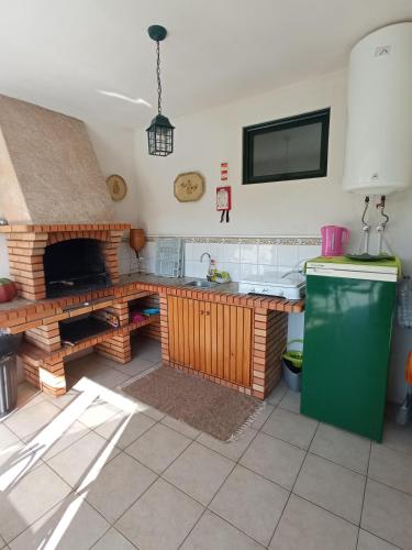 Dapur atau dapur kecil di CASA do MONDEGO COIMBRA-17km