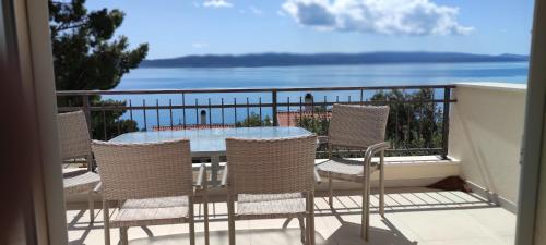 Afbeelding uit fotogalerij van villa MIJO in Brela