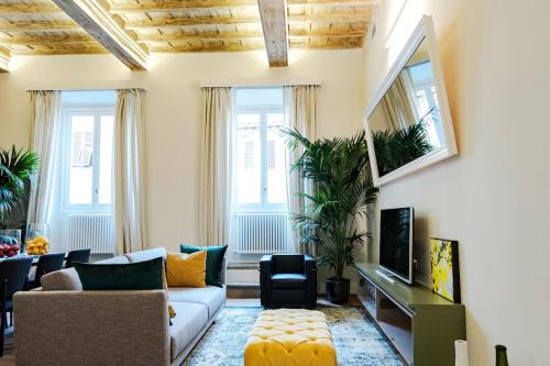 PALAZZO DEI SIGNORI LUXURY DESIGN LOFT APT with view, Florence