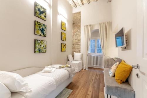 PALAZZO DEI SIGNORI LUXURY DESIGN LOFT APT with view, Florence