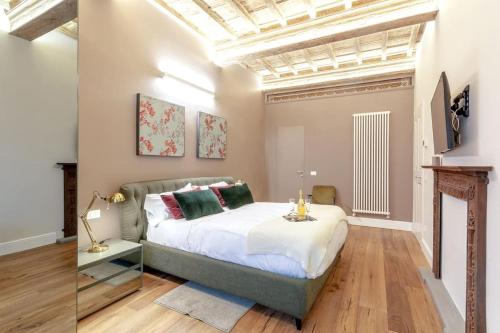 PALAZZO DEI SIGNORI LUXURY DESIGN LOFT APT with view, Florence