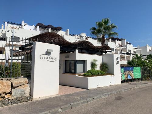 Cosy Apartment Resina Golf & Pool Estepona Costa del Sol