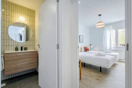Vallecano Apartments by Olala Homes photo 95