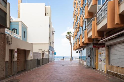 HomeForGuest Moderno Estudio junto a Las Canteras