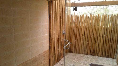 Ванная комната в Zizina Otis Resort