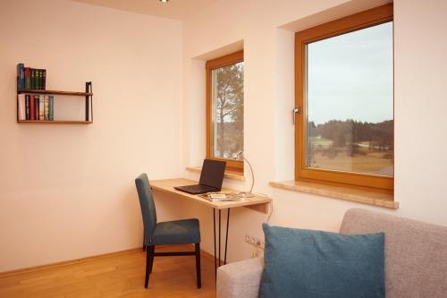 Fotografie z fotogalerie ubytování Hotel Seeblick & Ferienwohnung v destinaci Bad Endorf