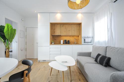 Vallecano Apartments by Olala Homes photo 53