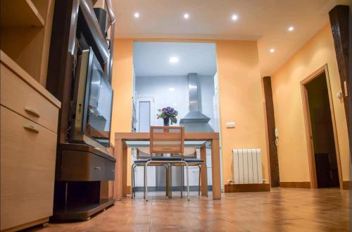 Casa Naranja - Centrally located, spacious, unique