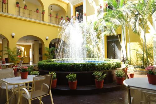 Φωτογραφία από το άλμπουμ του Hotel America σε Κολίμα