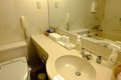 Koupelna v ubytování Kofu Kinenbi Hotel
