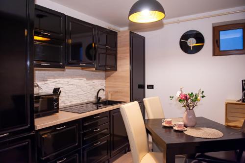 Gallery image of Kai Mountain Luxury Apartment in Braşov