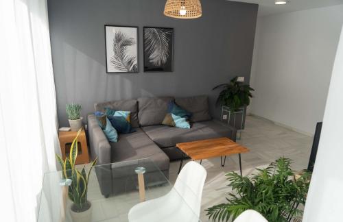 Kép Central Penthouse with Large Private Terrace, 2 bd szállásáról Tarifában a galériában