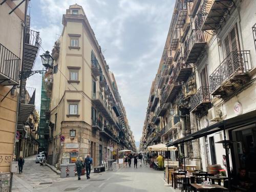 Foto Parlamento Apartment - Esclusivo 120mq centro storico Palermo 5