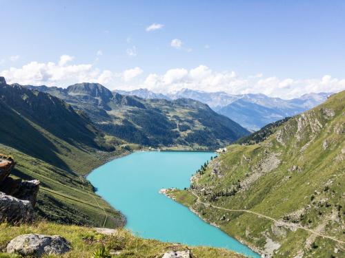 Un paisaje natural cerca del chalet de montaña
