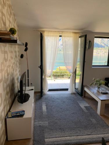 TV a/nebo společenská místnost v ubytování Apartman Barbara