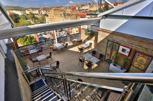 Hotel & Ryad DALILAにあるレストランまたは飲食店