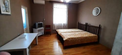 Iren Apartmentにあるベッド