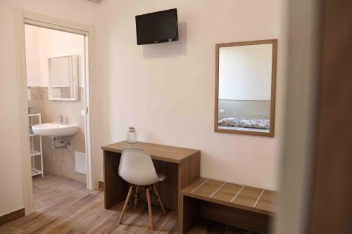 Gallery image of Madrice 66 Central Rooms in Favignana